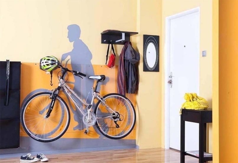 Разновидности креплений велосипеда на стену и советы по их выбору